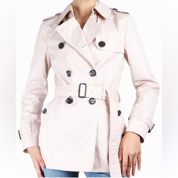 Coach Jackets & Blazers - Coach original solid trench coat in the colour “bone” (beige/pink mix)